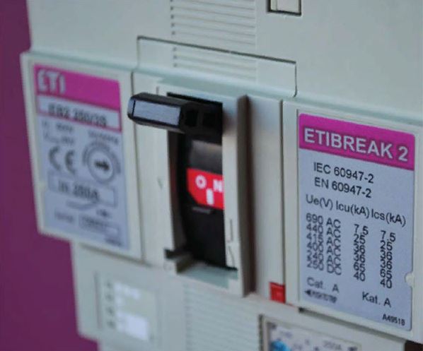 ETIBREAK 2 Промышленные автоматические выключатели от 16А до 1600А и аксессуары к ним.JPG